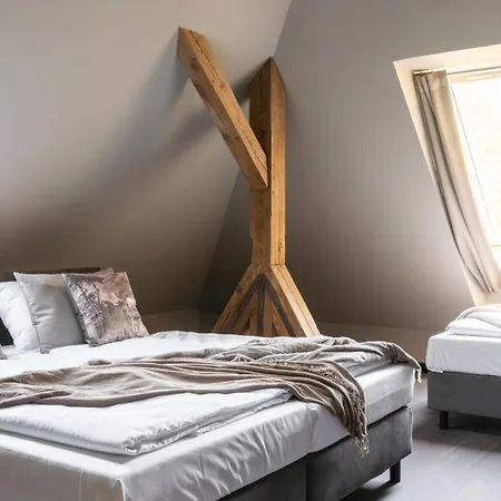 Sun & Snow Boutique Casino *